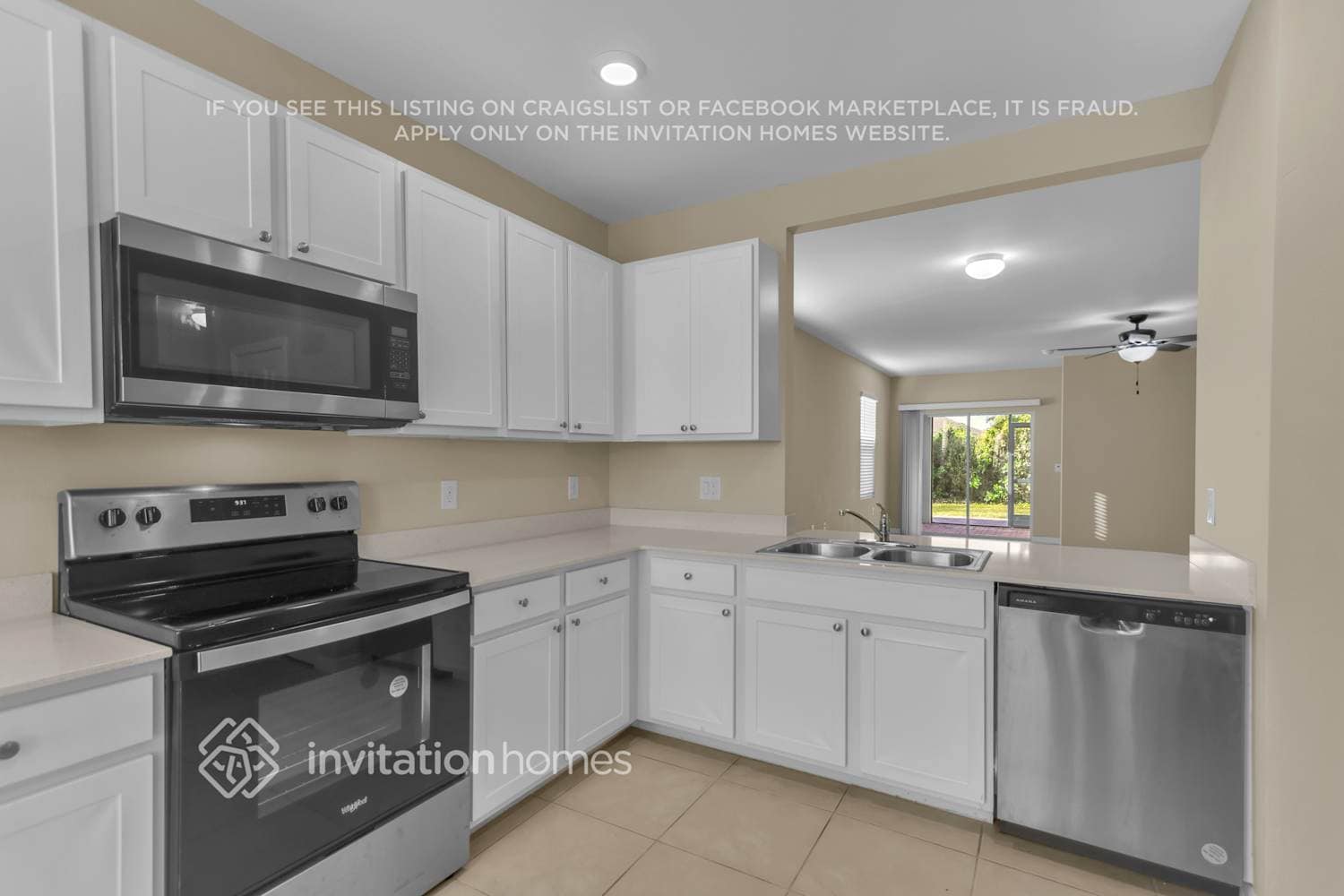 Building Photo - 3310 Acapulco Cir