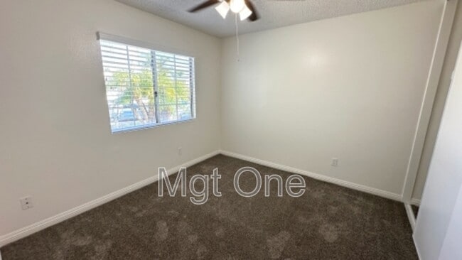 Building Photo - 23097 Mansfield Ln