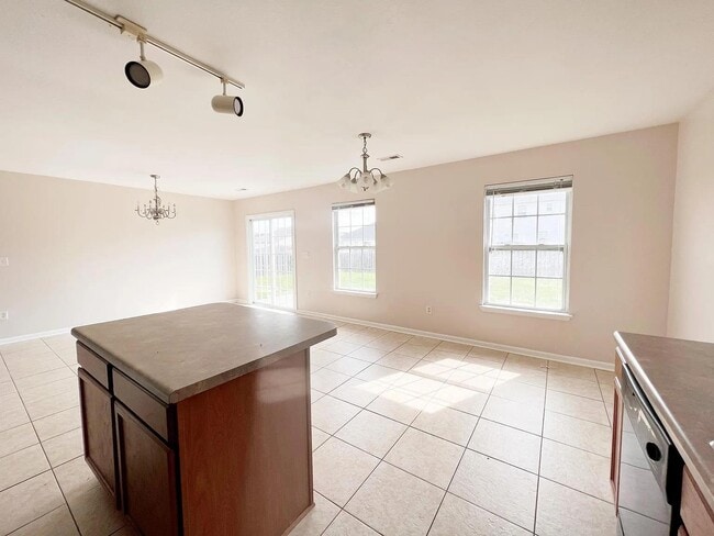 Building Photo - 616 Fountain Brook Ln