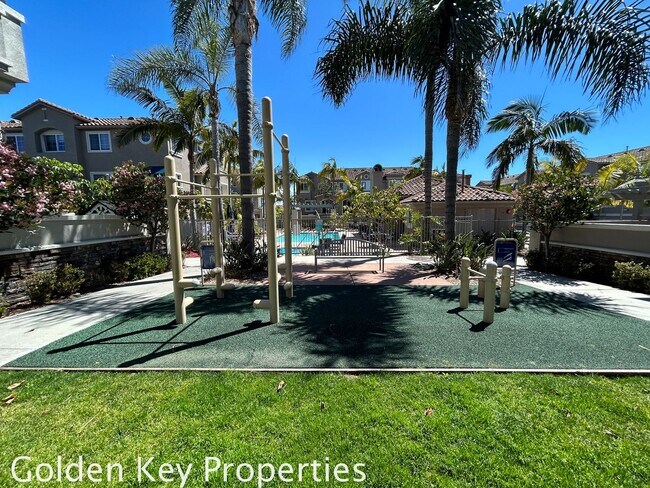 Building Photo - Beautiful Tri-Level Condo in The Bluffs at Carlsbad with Lagoon Views!!