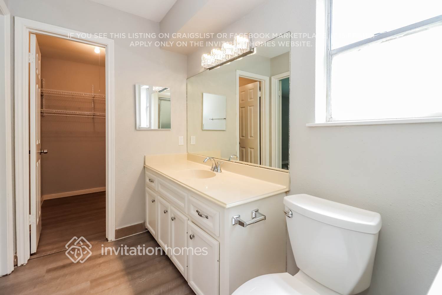 Building Photo - 3002 Mission Valley Dr