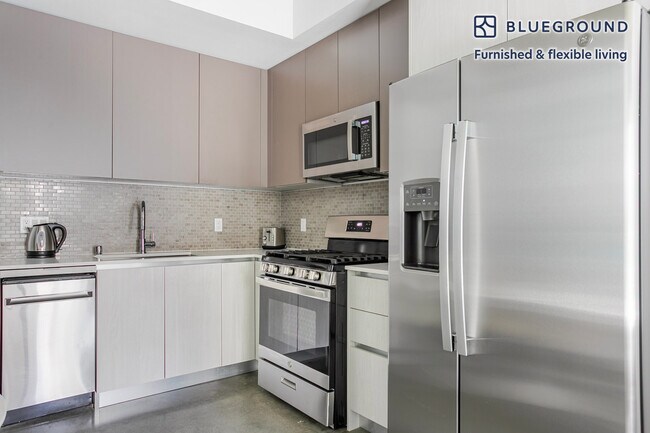 Building Photo - 3838 Dunn Dr