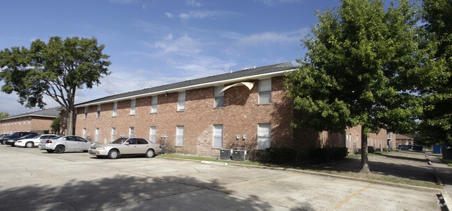 Bon Caree Court - Bon Caree at N Donmoor