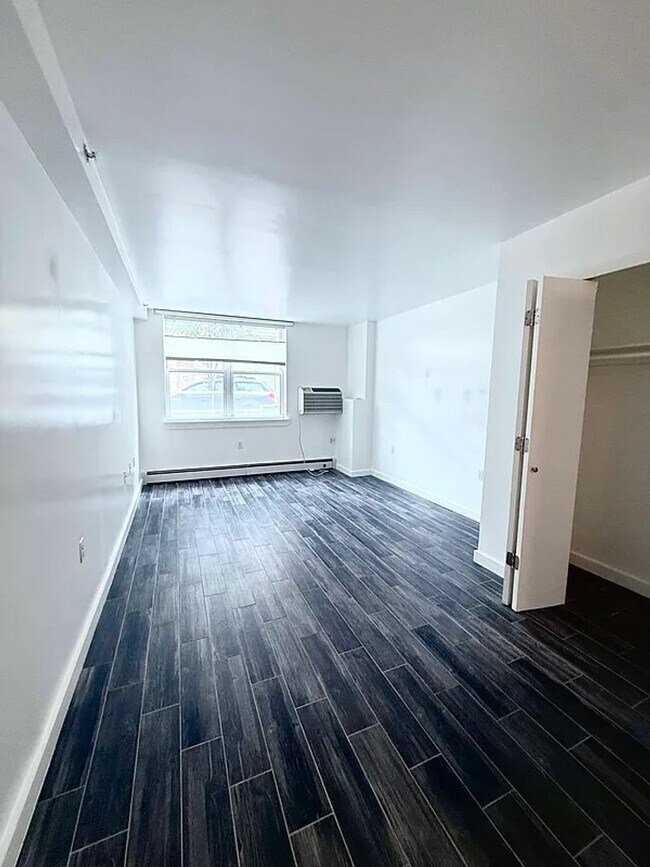 Building Photo - 303 W 146th St