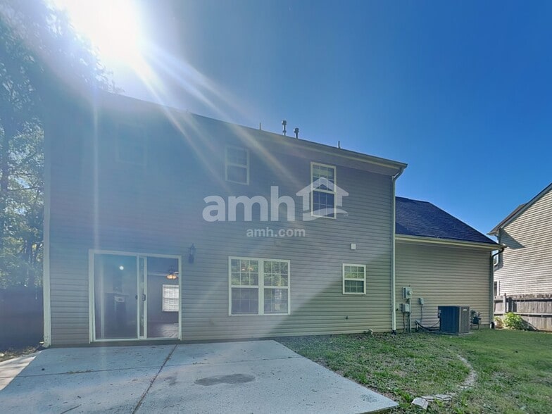 Building Photo - 9431 Isaac Hunter Dr