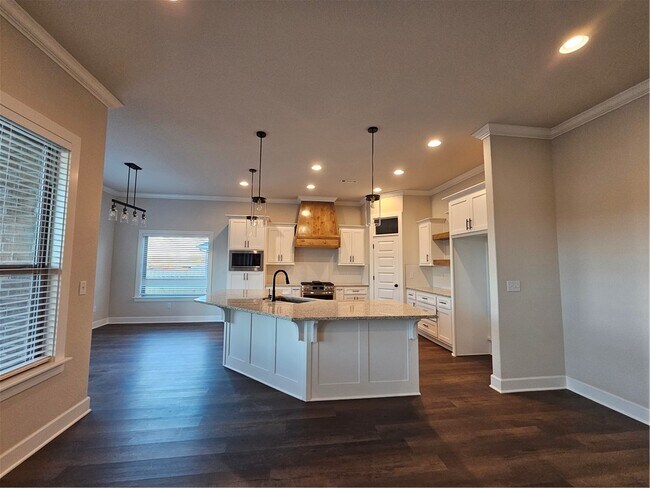 Building Photo - 1450 Sessile Oak Wy