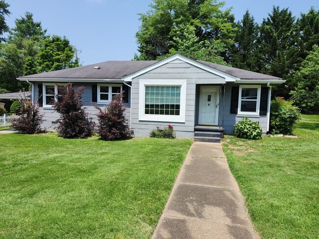 Building Photo - 3 Bedroom 2 Bath home in Red Bank TN