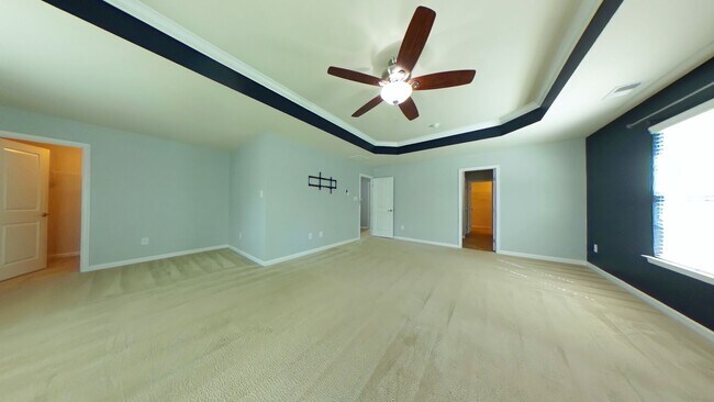 Building Photo - 4 Bedroom 2.5 Bathroom Rental in Oakmont on Brickshire Golf Course Providence Forge