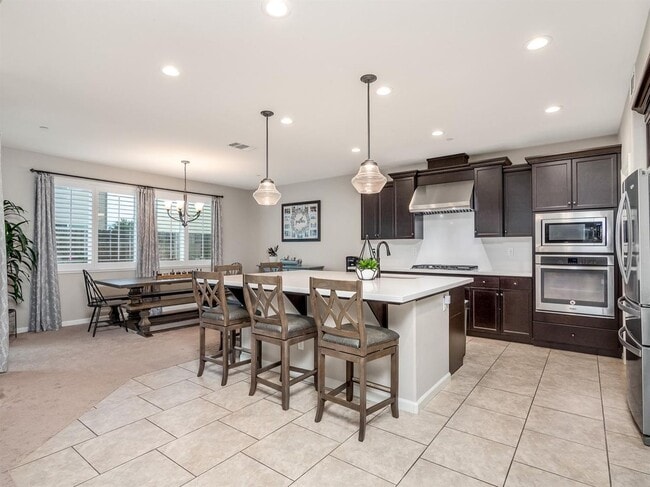 Building Photo - Newly Built 5 Bedroom Home Near Clovis East