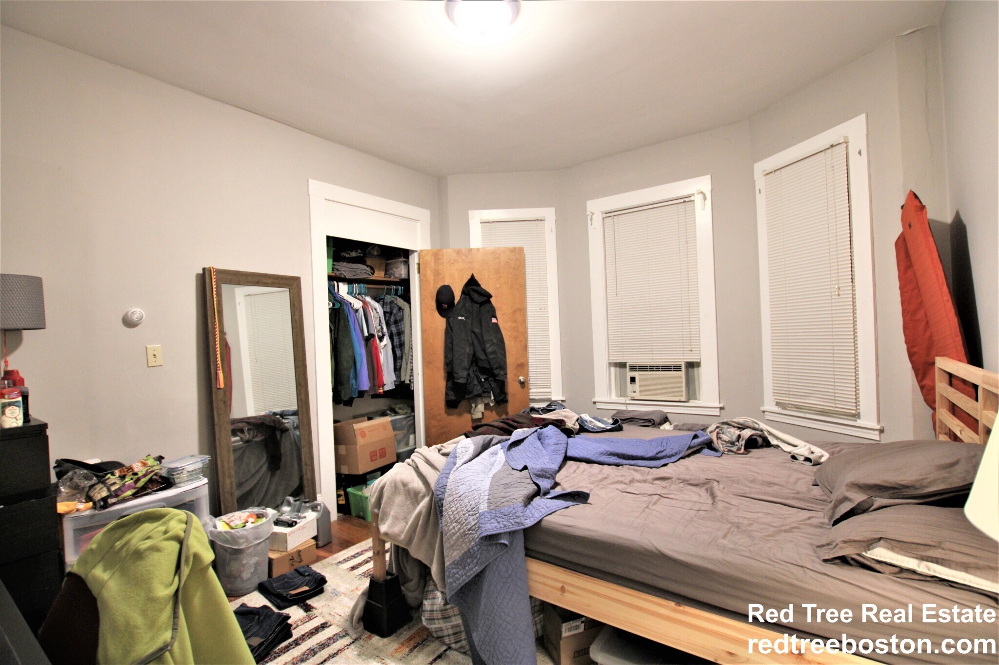 Building Photo - 8 Sunset St