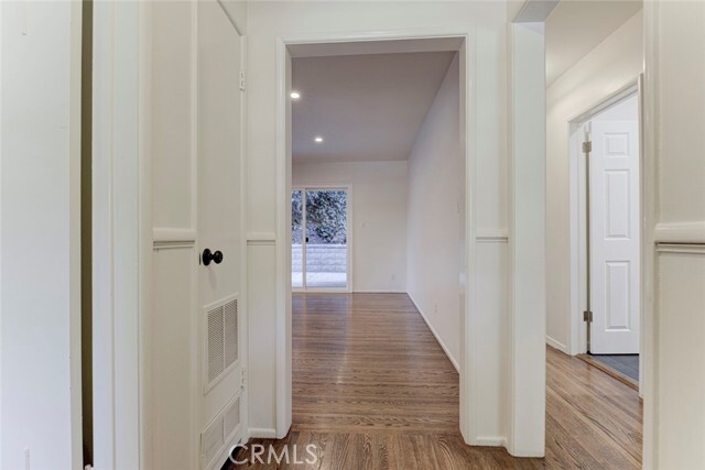 Building Photo - 3585 El Lado Dr