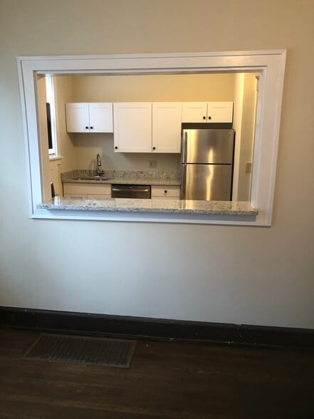 Building Photo - 1147 Halpin Ave