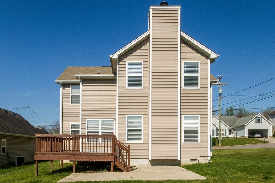 Building Photo - 7424 Maggie Dr