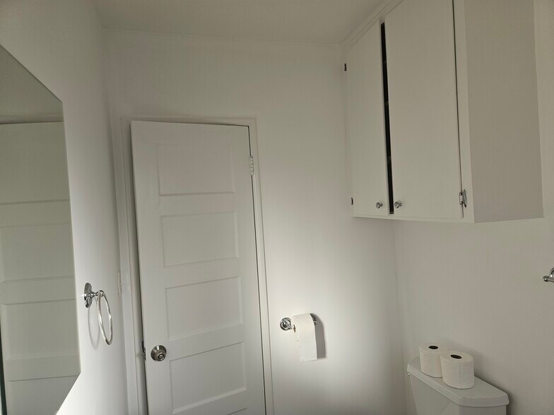 Bathroom - 25515 Senator Ave