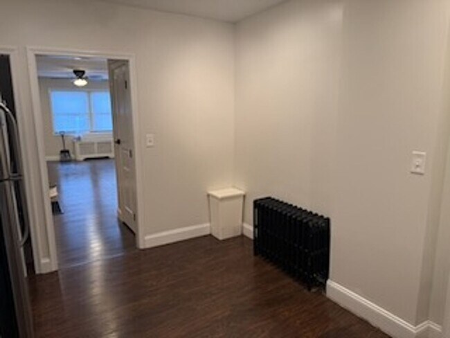 Building Photo - Great updated 3 Bedroom Row home in Manayunk for rent $2,200/month