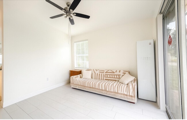 Building Photo - 18702 SW 27th St