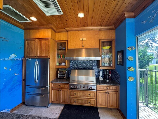 Building Photo - 10445 Canterbury Ct