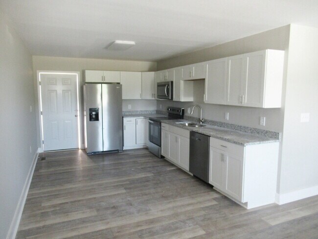 Building Photo - Western Lincoln County New Duplex For Rent!