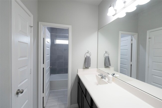 Building Photo - 24238 Golden Fallow Dr