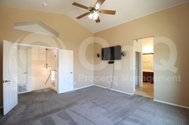 Building Photo - 3845 W Charlotte Dr