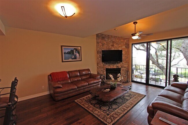 Building Photo - 1501 Barton Springs Rd