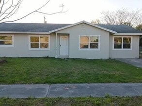 Building Photo - 107 Bedford Dr