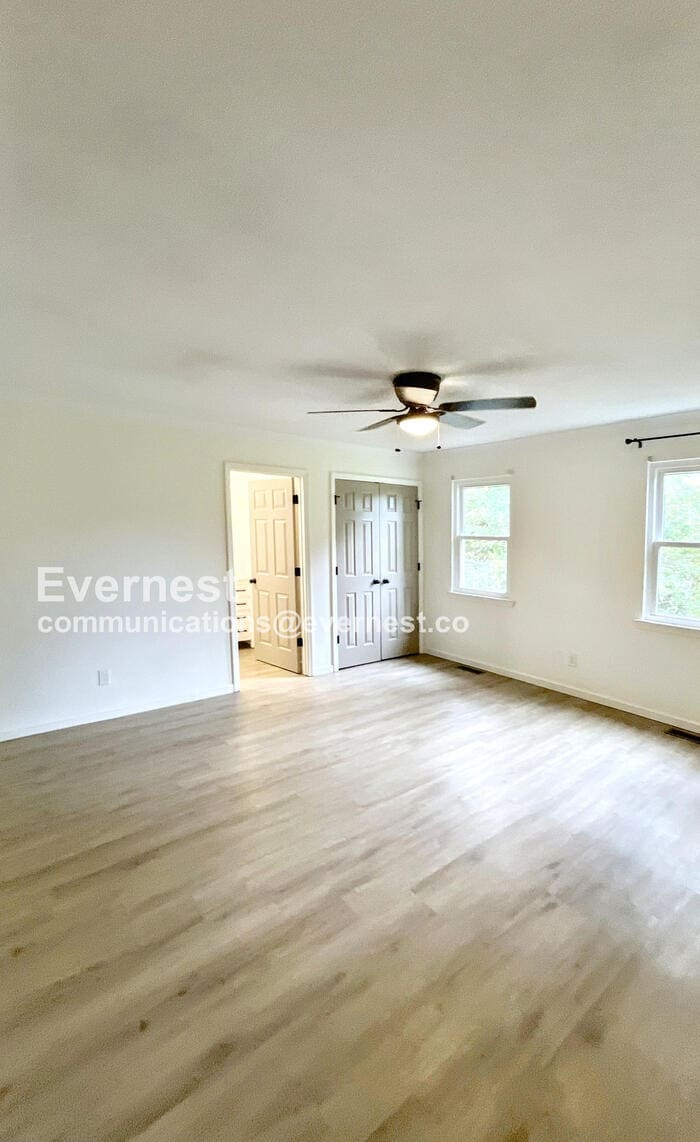 Building Photo - 11800 Dolly Pond Rd