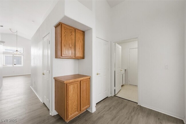 Building Photo - 3641 Yorba Linda Dr
