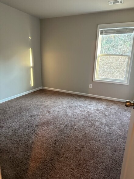 Bedroom - 3671 Acorn Dr