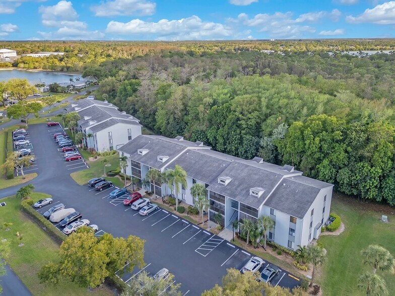 Building Photo - 9610 Green Cypress Ln