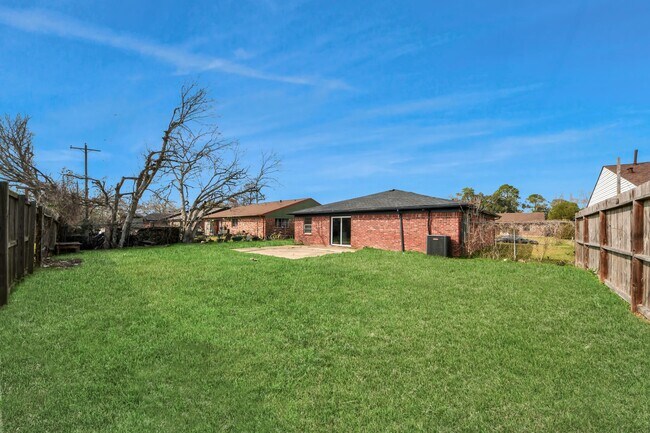 Building Photo - 4114 Fairgreen Ln