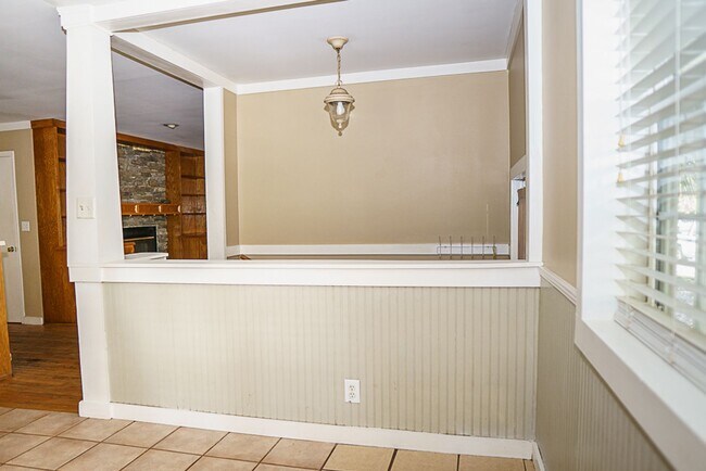 Building Photo - Three Bedroom Home in the Heart of Port Royal