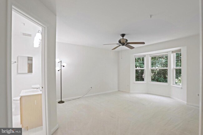Building Photo - 4124 Monument Ct