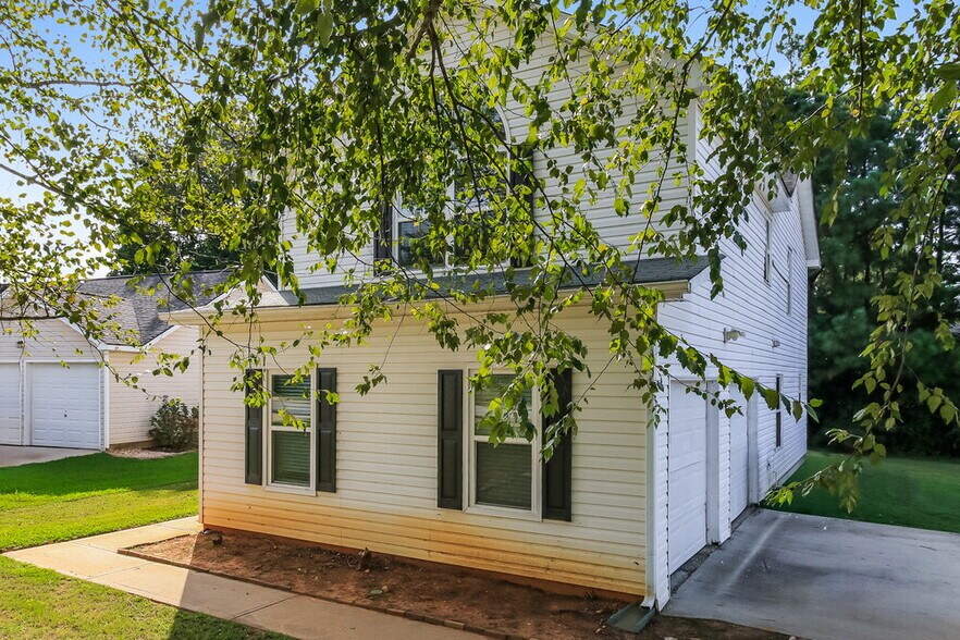 Building Photo - 2962 Knoll View Pl