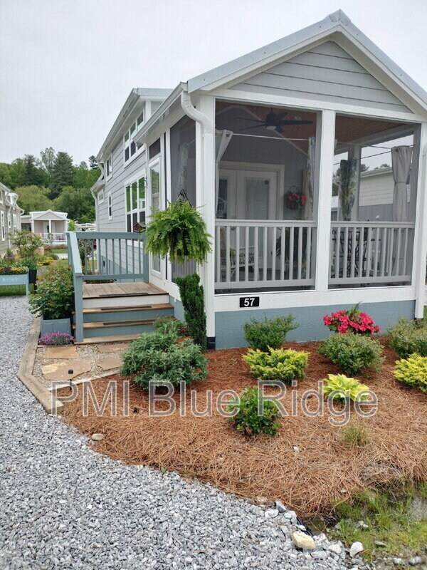 Building Photo - 57 Breezy Mdw Ln