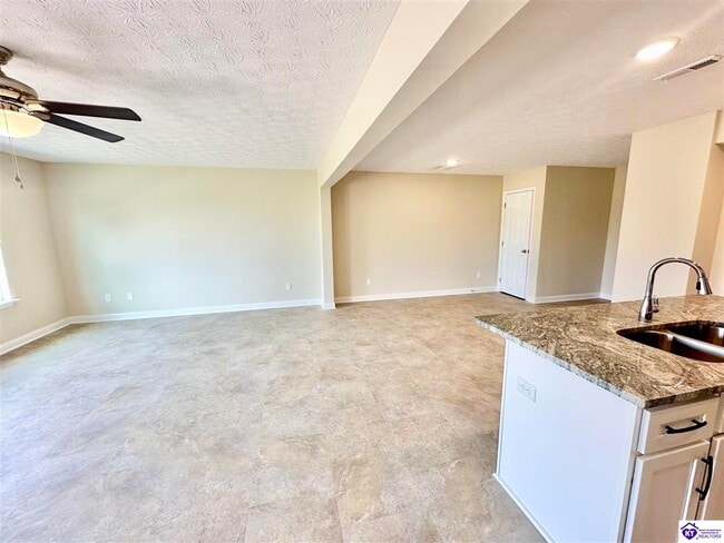 Building Photo - 214 Dixon Cir