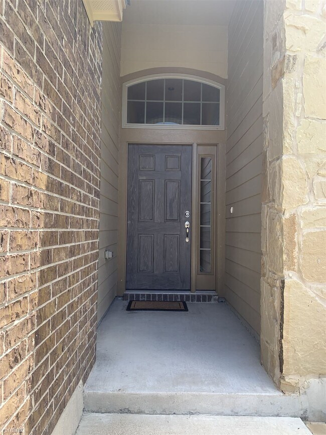 Building Photo - 4 br, 2 bath House - 5607 Markham Drive