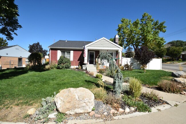 Building Photo - 2689 E Barbey Dr