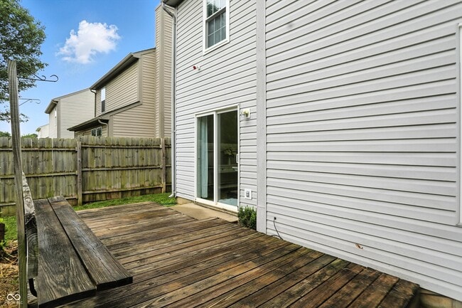 Building Photo - 6495 Titania Dr