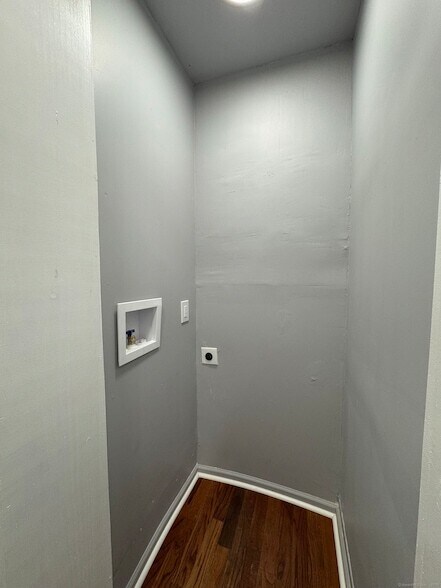 Building Photo - 232 View St