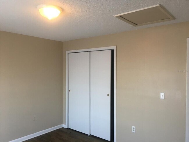 Building Photo - 5103 S Clarice Ct