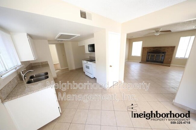 Primary Photo - 5390 N Salinas Ave