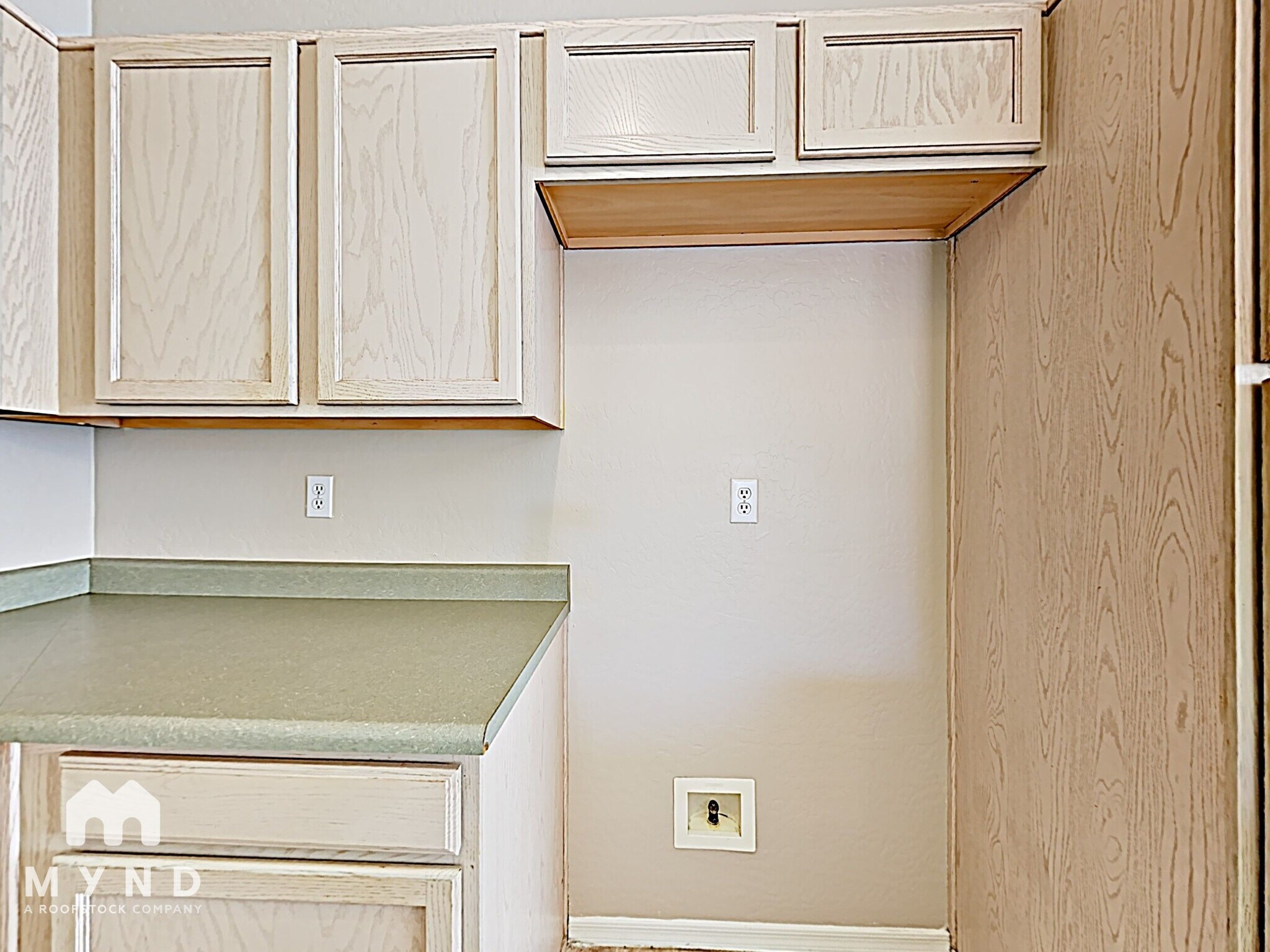 Building Photo - 11178 W Granada Rd