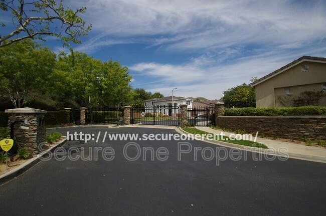 Building Photo - 2836 Limestone Dr