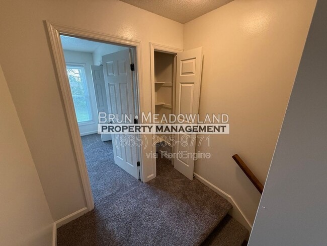 Building Photo - 9116 Parktop Ln NW