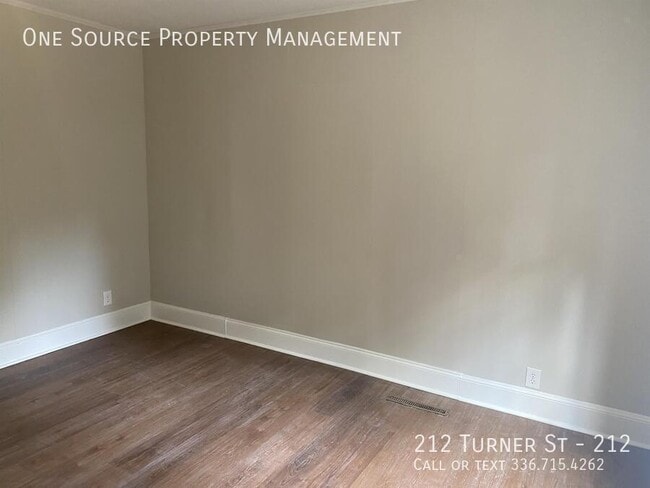 Building Photo - 212 Turner St