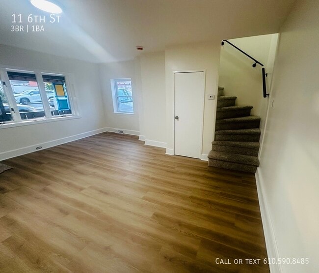 Building Photo - 11 6th St