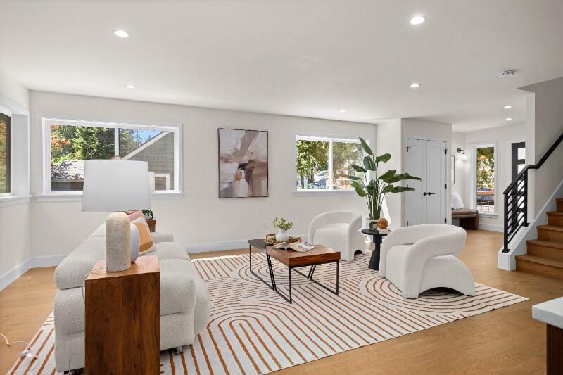 Building Photo - 2349 NE 127th St