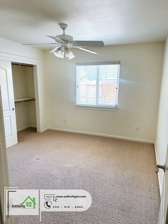 Building Photo - 2709 Citrine Ave