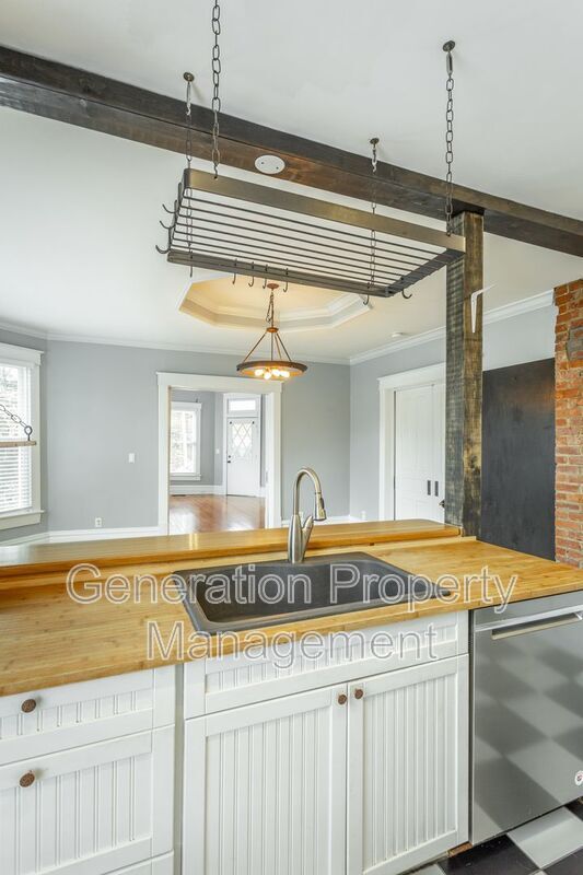 Building Photo - 1126 W Mississippi Ave